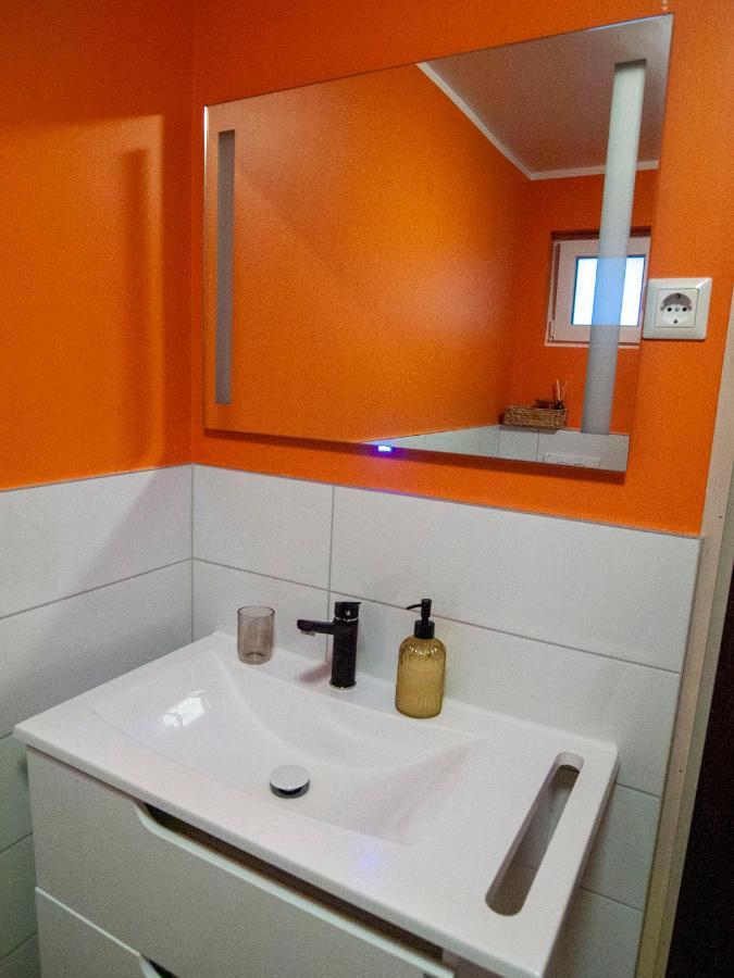 Holiday House Zarja - With Sauna And Hot Tub Bizeljsko Eksteriør billede